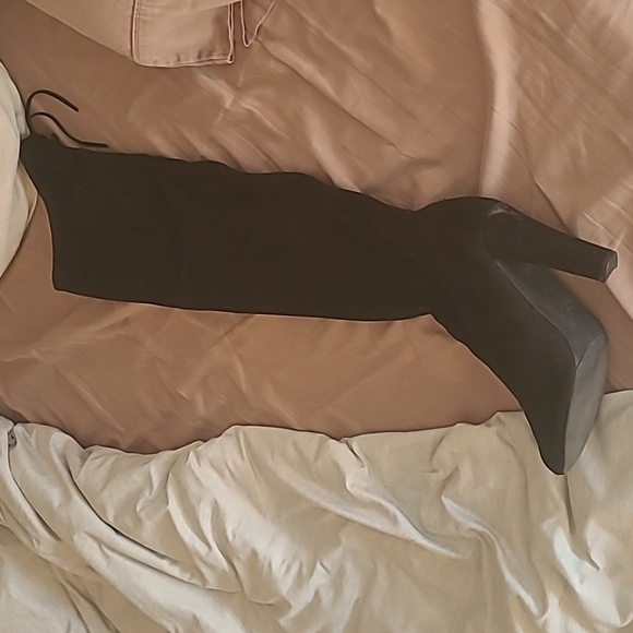 Over the knee boots - Picture 4 of 6